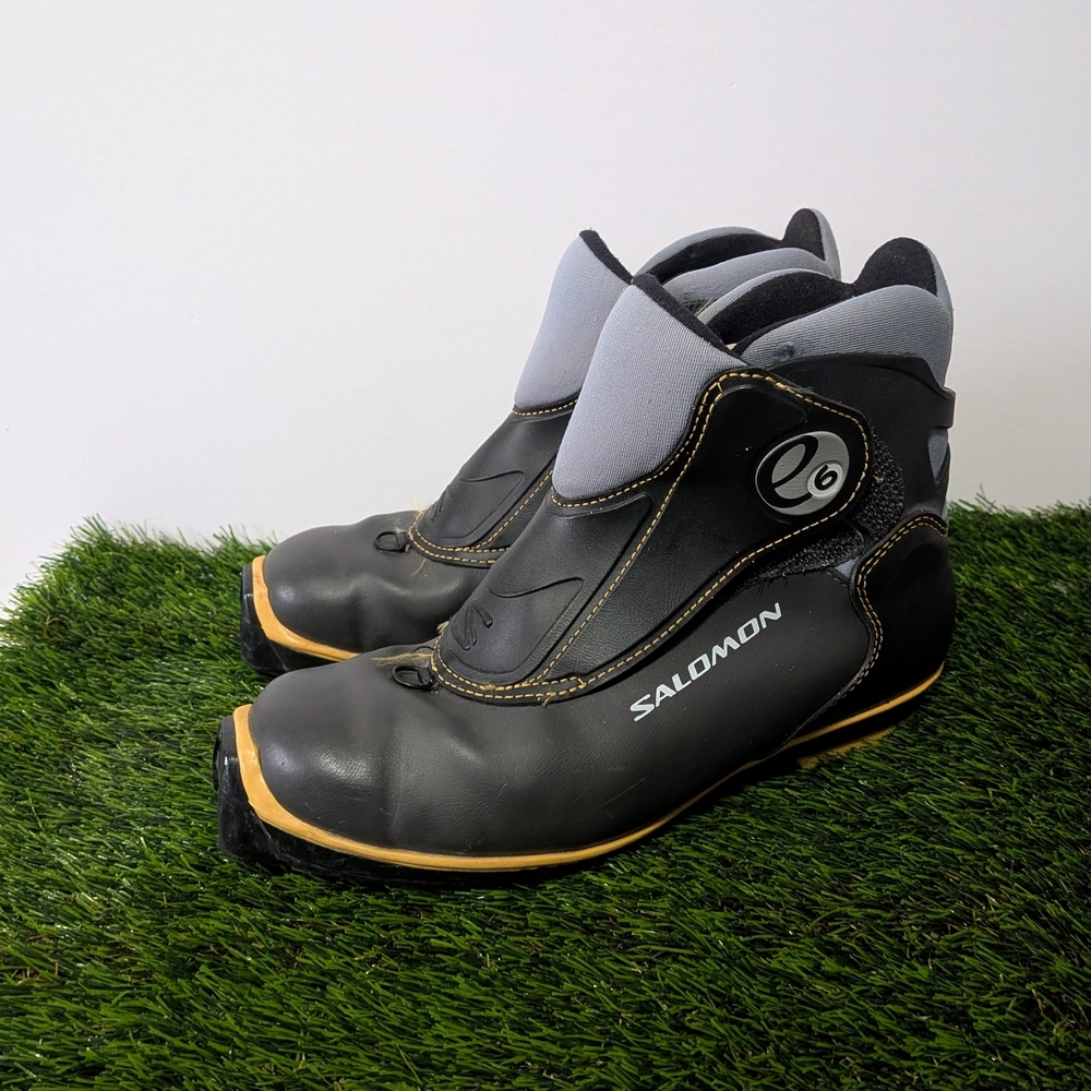 Salomon Black and Gray Cross-Country Ski Boots with Tan Trim - Picture 2 of 5